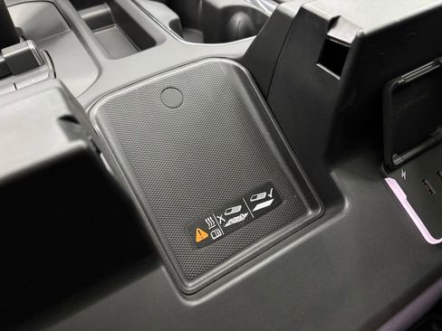 New 2026 GMC Sierra 1500 Denali w/ Denali Reserve Package image 35