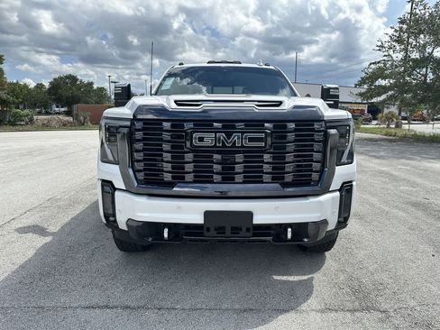 Used 2024 GMC Sierra 2500 Denali Ultimate AWD/4WD image 17