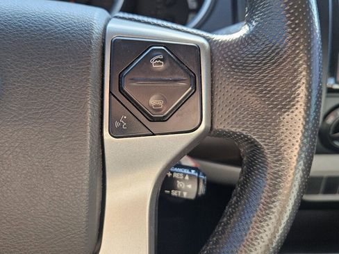 Used 2015 Toyota Tacoma PreRunner w/ Convenience Package image 22