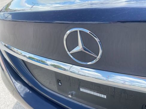 Used 2017 Mercedes-Benz C 300 4MATIC Sedan image 9
