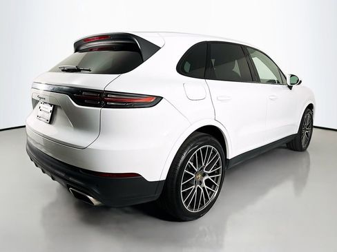 Certified 2022 Porsche Cayenne AWD/4WD image 9