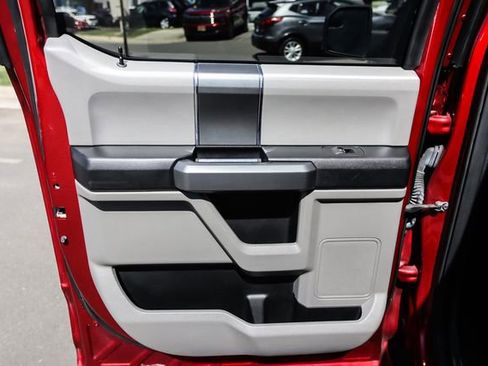 Used 2017 Ford F150 XLT w/ Equipment Group 302A Luxury AWD/4WD image 65