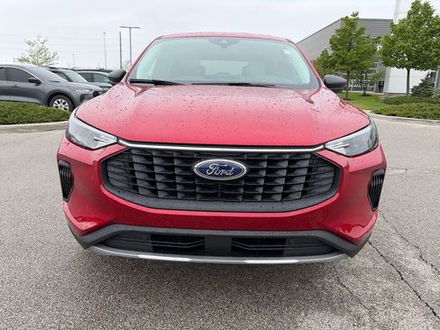 Used 2026 Ford Escape Active w/ Cold Weather Package AWD/4WD image 2