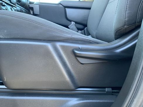 Used 2022 Chevrolet Silverado 1500 Custom image 14