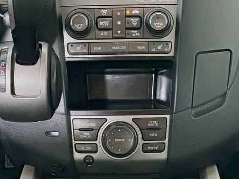 Used 2013 Honda Pilot Touring image 14