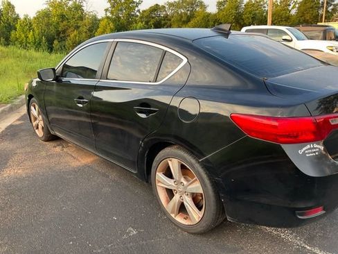Used 2013 Acura ILX w/ Technology Package FWD image 7