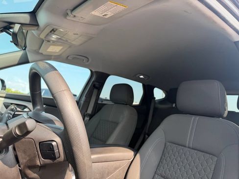 Used 2022 Chevrolet Blazer LT w/ LPO, Black Accent Package FWD image 26