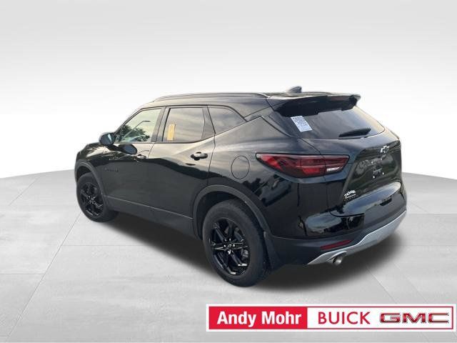 Used 2025 Chevrolet Blazer LT w/ Convenience Package FWD image 11