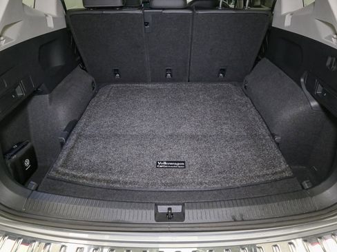 Used 2022 Volkswagen Tiguan SE image 14