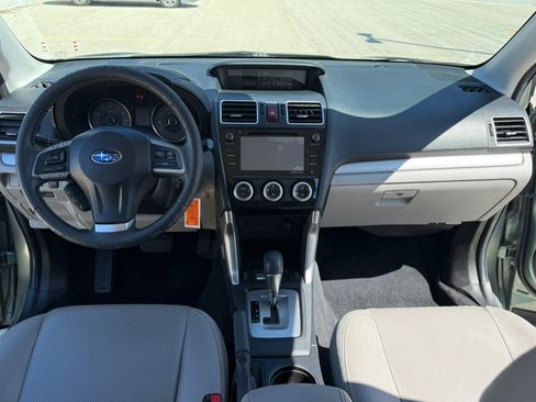 Used 2016 Subaru Forester 2.5i Limited AWD/4WD image 12