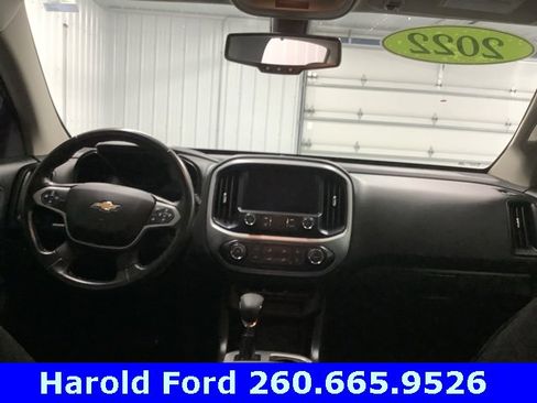 Used 2022 Chevrolet Colorado LT w/ LT Convenience Package image 13