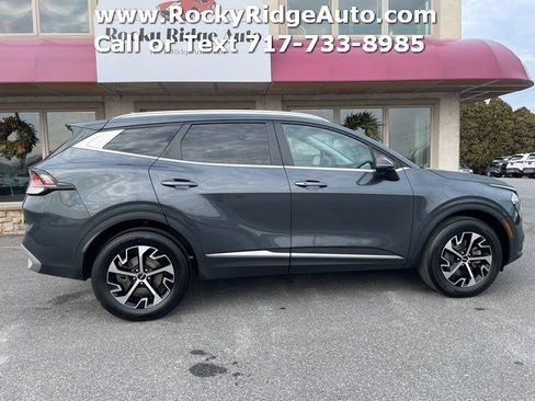 Used 2023 Kia Sportage EX image 8