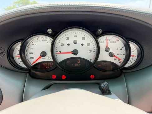 Used 1999 Porsche 911 Cabriolet image 19