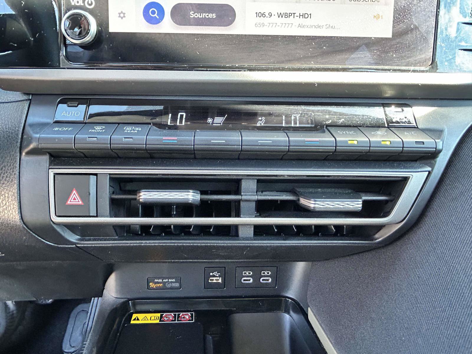 Used 2025 Toyota Camry LE FWD image 20