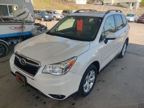 Used 2014 Subaru Forester 2.5i Limited AWD/4WD image 2