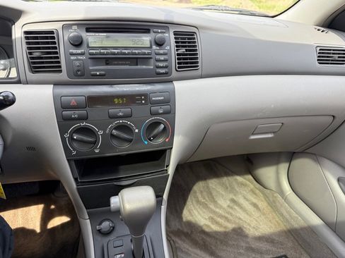 Used 2003 Toyota Corolla CE FWD image 12