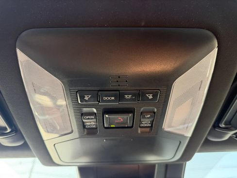 Used 2021 Toyota RAV4 SE w/ Weather & Moonroof Package AWD/4WD image 31
