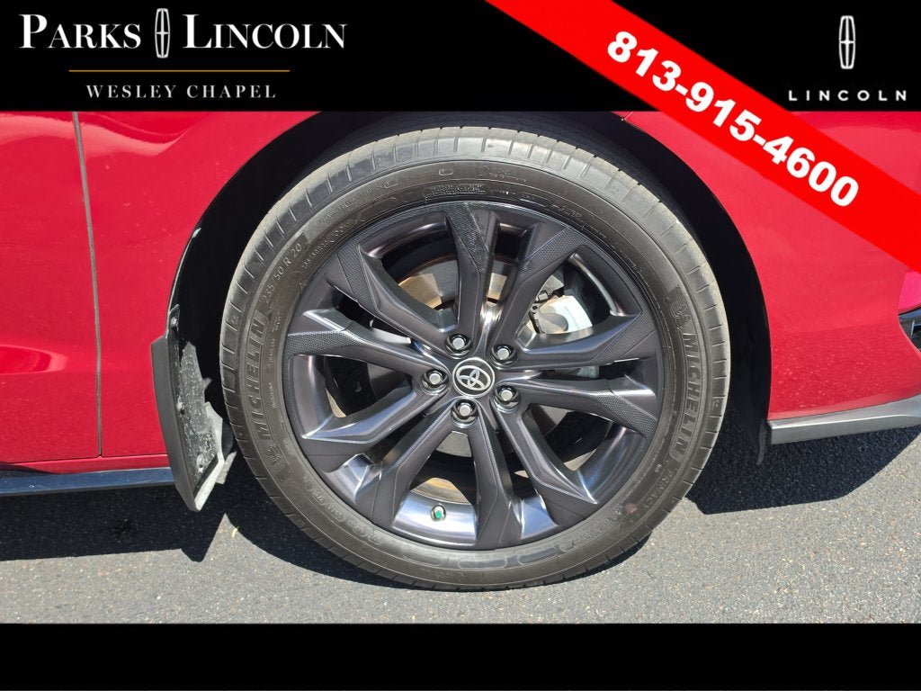 Used 2024 Toyota Sienna XSE w/ XSE Plus Package FWD image 32
