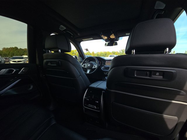 Used 2021 BMW X7 M50i AWD/4WD image 21