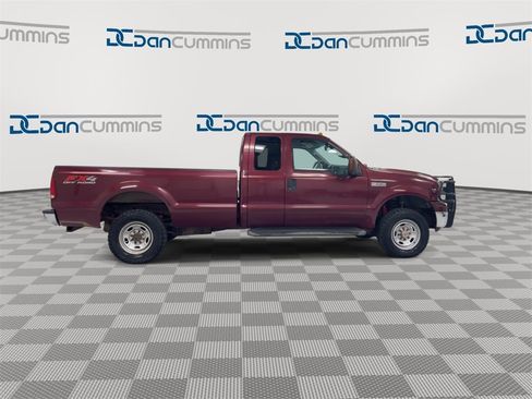 Used 2005 Ford F250 Lariat image 9