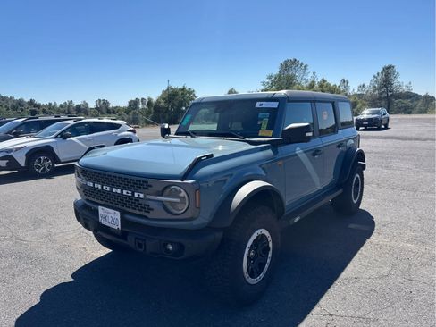 Used 2023 Ford Bronco Badlands w/ Sasquatch Package image 1
