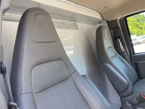 New 2025 Chevrolet Express 3500 w/ Power Convenience Package image 29