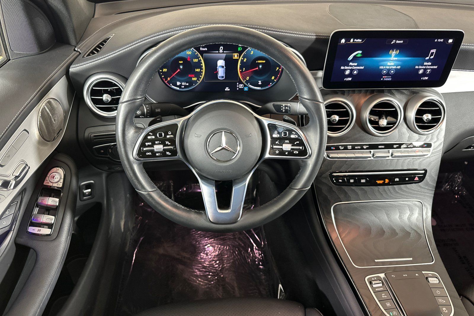 Used 2023 Mercedes-Benz GLC 300 4MATIC Coupe image 13