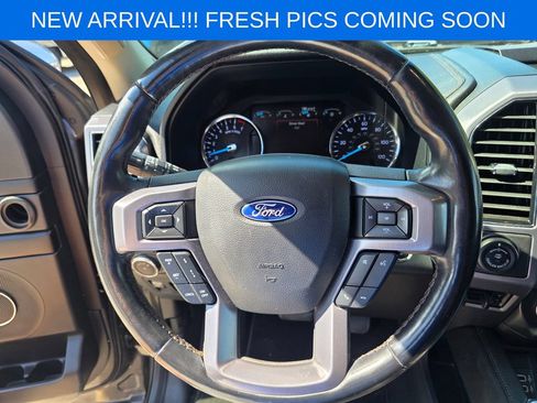 Used 2019 Ford Expedition Platinum RWD image 12