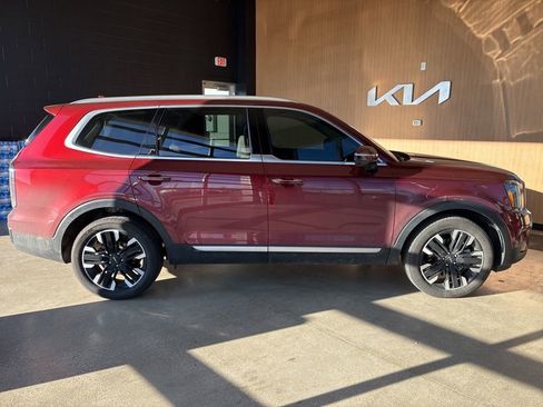 Used 2024 Kia Telluride SX image 16