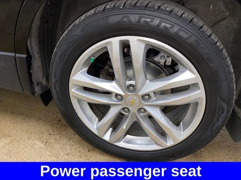 Used 2018 Chevrolet Equinox Premier image 31