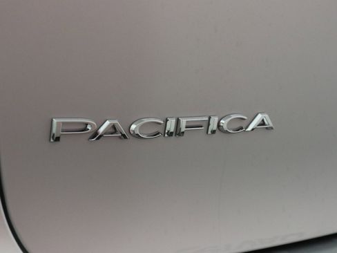 New 2026 Chrysler Pacifica Select image 37