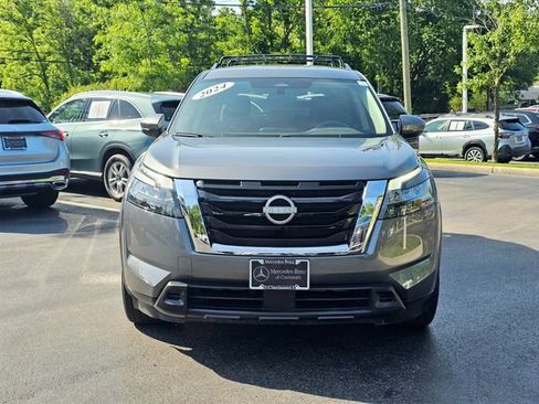 Used 2024 Nissan Pathfinder SV w/ Lighting Package (N92) AWD/4WD image 5
