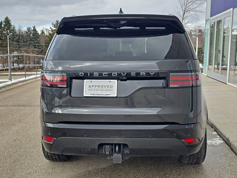 Certified 2025 Land Rover Discovery Dynamic SE image 4