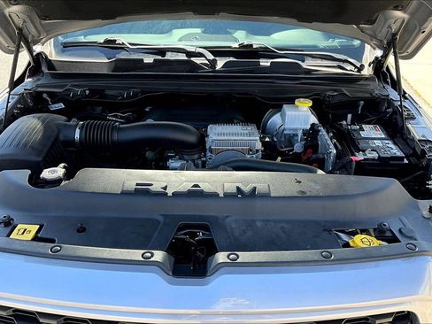 Used 2022 RAM 1500 Big Horn AWD/4WD image 33