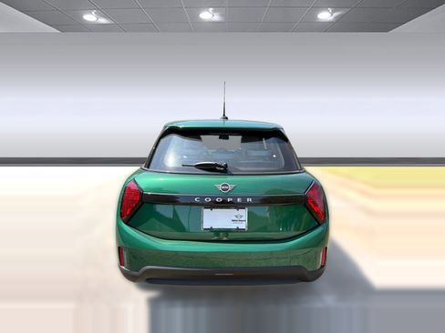 New 2026 MINI Cooper 4-Door Hardtop image 10
