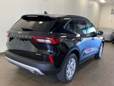 New 2025 Ford Escape Active w/ Active Premium Tech Pack image 9