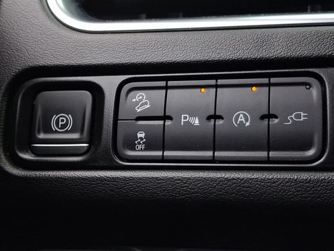Used 2021 Chevrolet Tahoe Z71 AWD/4WD image 24