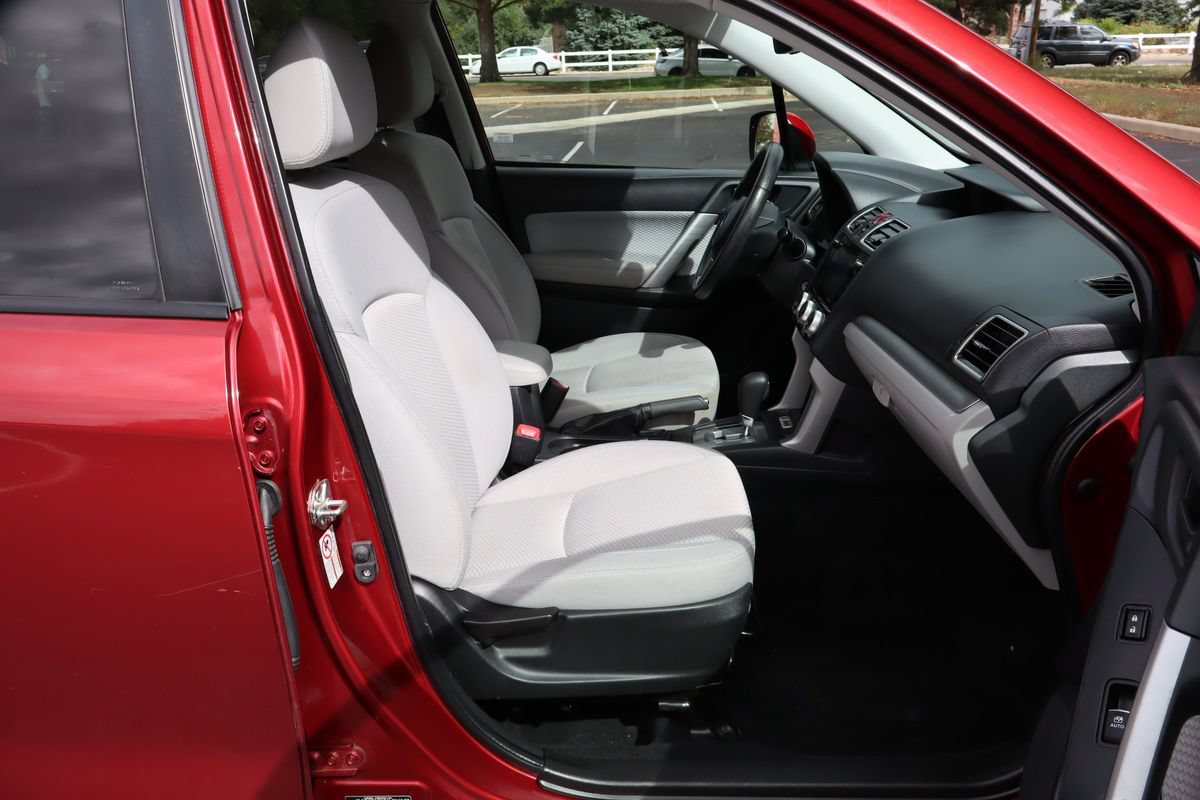 Used 2018 Subaru Forester 2.5i Premium AWD/4WD image 22