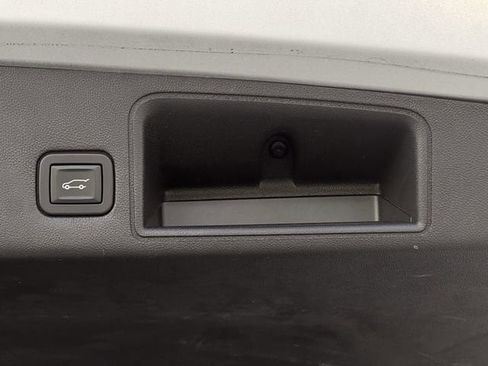 Used 2019 GMC Terrain SLT w/ Preferred Package image 27