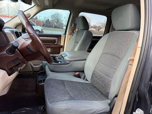 Used 2018 RAM 1500 Classic SLT w/ Luxury Group image 20