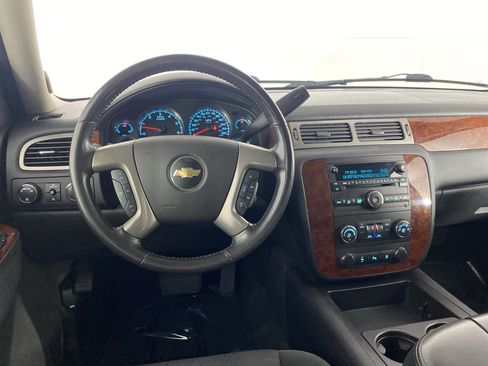 Used 2011 Chevrolet Avalanche LS w/ Regional Value Package AWD/4WD image 19