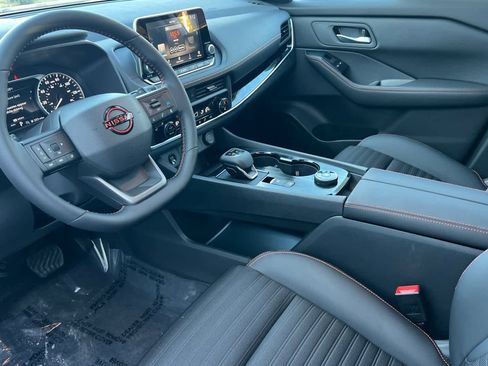 New 2026 Nissan Rogue SV image 12