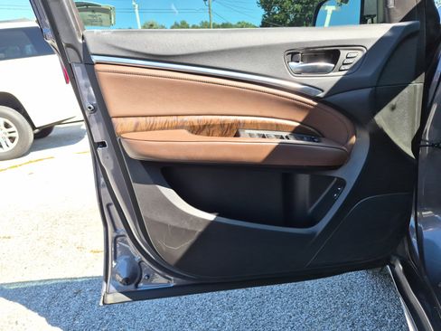 Used 2019 Acura MDX FWD w/ Advance Package image 39