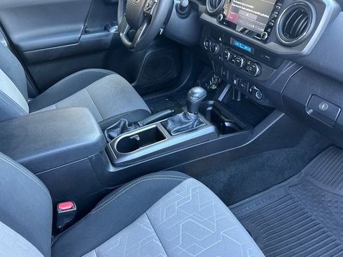 Certified 2023 Toyota Tacoma TRD Off-Road image 20