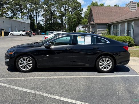 Used 2023 Chevrolet Malibu LT w/ Driver Confidence Package FWD image 4