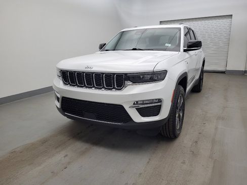 Used 2022 Jeep Grand Cherokee Limited 4xe image 15