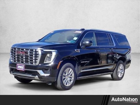 Used 2025 GMC Yukon XL Denali AWD/4WD image 1