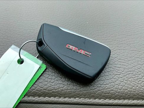 Used 2023 GMC Yukon Denali AWD/4WD image 12