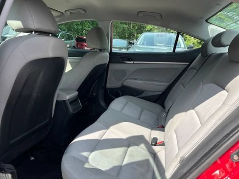 Used 2017 Hyundai Elantra SE w/ Cargo Package FWD image 22