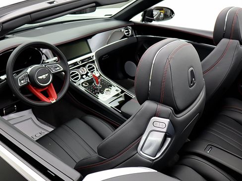 New 2026 Bentley Continental GTC image 39